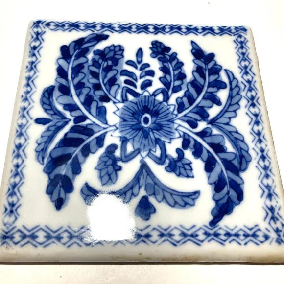 Set of 4 Vintage Blue + White Ceramic Tiles - Picture 4 of 9